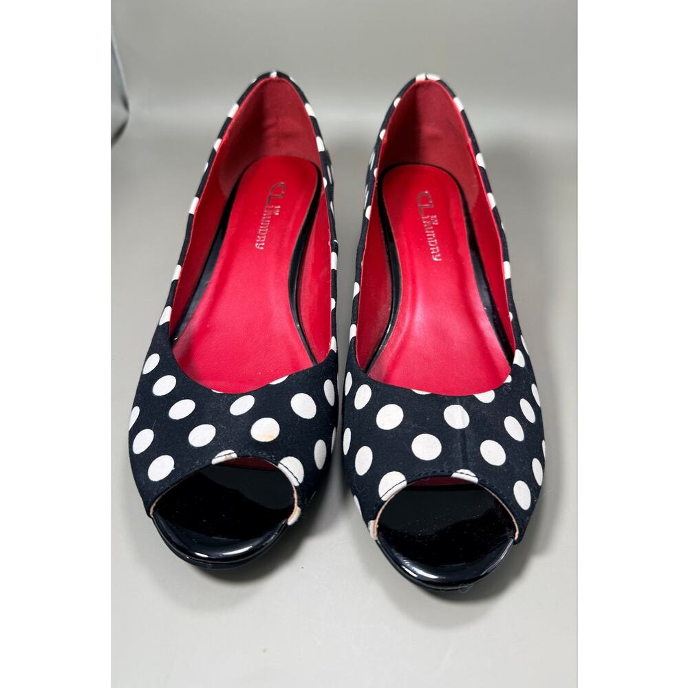 Rampage Isabelle Black & White Polka Dot Peep Toe
Wedge Heels
Women's Size 10M